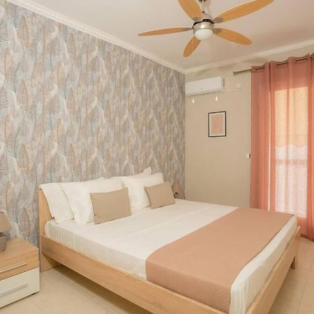 New  2 Bedroom/ 2 Bath Ap.Nidri, Familia 外观 照片