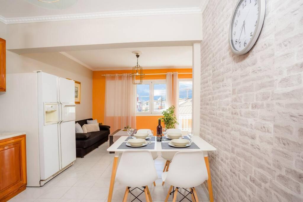 New  2 Bedroom/ 2 Bath Ap.Nidri, Familia 外观 照片